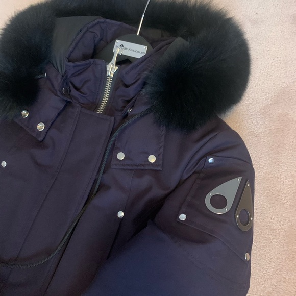 Women’s moose Knuckle Sterling Parka - Picture 2 of 4